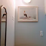 Petit House Vrachati شقة