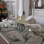 Petit House Vrachati شقة Vrahati