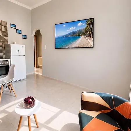 شقة Petit House Vrachati