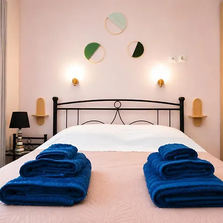 Petit House Apartment